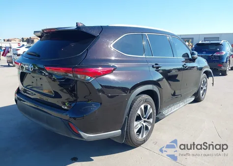 2022 Toyota Highlander Xle из США, поврежденный, VIN 5TDGZRAH8NS122199